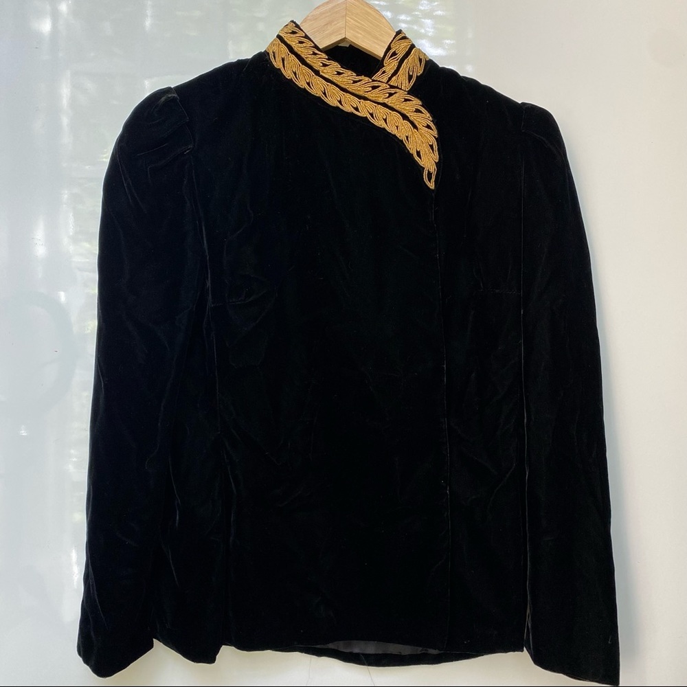 Vintage Crushed Velvet black and gold  Blazer/ Jacket  with Snap closure size 8